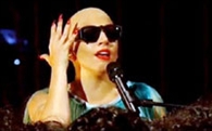 Lady Gaga shaves her head