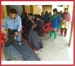 लॉरियल ने निखारा अनाथ बच्चियों का केश