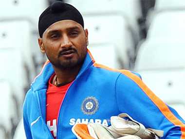 वर्ल्ड कप टीम का हिस्सा बनने को बेताब भज्जी I am targeting a World Cup return: Harbhajan