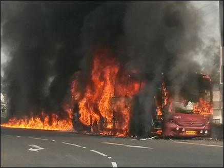 bus catches fire ramgadh.jpeg 29 10 2017