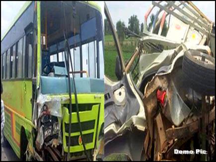 bus truck burhanpur mp 2017821 153741 21 08 2017