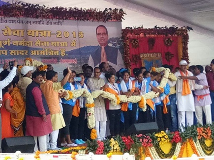 cm 2017212 172015 12 02 2017