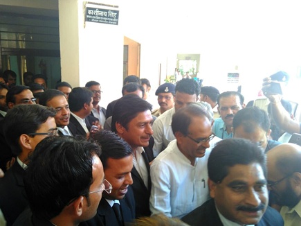 shivraj in court mp 03 04 2017