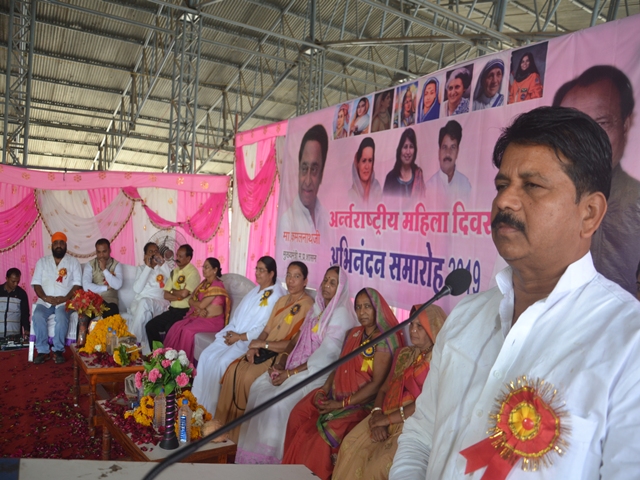 Madhya Pradesh : महिलाà¤à¤ à¤à¥ सà¥à¤°à¤à¥à¤·à¤¾ à¤à¥ लिठदà¥à¤à¤à¥ सà¥à¤®à¤¾à¤°à¥à¤à¤«à¥à¤¨ : à¤à¥à¤¹à¤®à¤à¤¤à¥à¤°à¥ बाला बà¤à¥à¤à¤¨