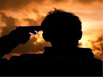 पतà¥à¤¨à¥ à¤à¥ फाà¤à¤¸à¥ पर लà¤à¤à¤¾ दà¥à¤ पति नॠà¤à¥ à¤à¥à¤²à¥ मारà¤à¤° à¤à¤° लॠà¤à¤¤à¥à¤®à¤¹à¤¤à¥à¤¯à¤¾
