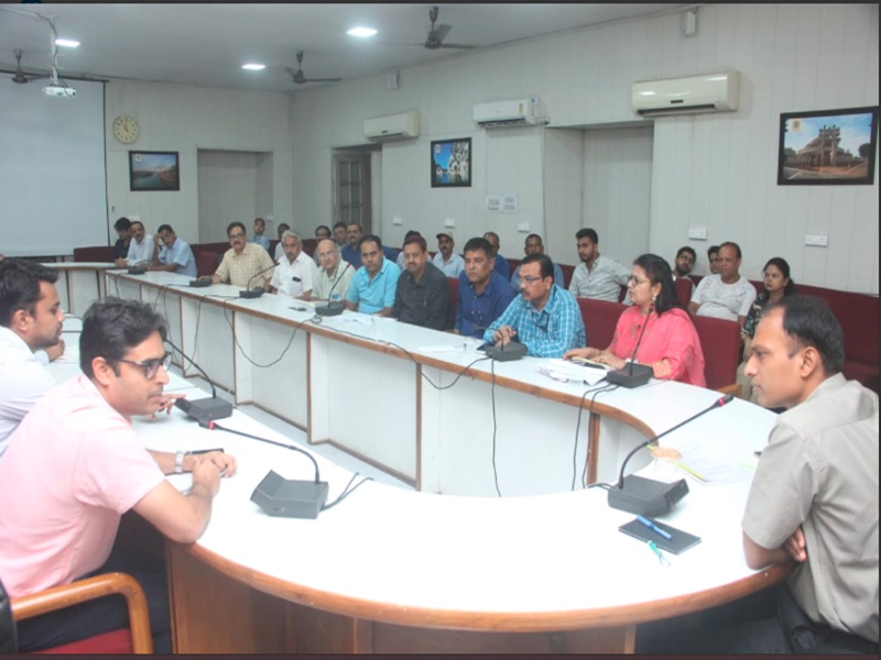 Bhopal News : à¤
पराधियà¥à¤ à¤à¥ सà¥à¤§à¤¾à¤°à¤¨à¥ à¤à¥ à¤
नà¥à¤ ॠपहल, à¤à¤¿à¤²à¤¾à¤¬à¤¦à¤° बदमाश à¤
ब लà¤à¤¾à¤à¤à¤à¥ पà¥à¤§à¥