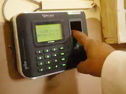 à¤à¥à¤°à¤¬à¤¾ : बायà¥à¤®à¥à¤à¥à¤°à¤¿à¤ हाà¤à¤¿à¤°à¥ मà¥à¤ à¤à¥à¤¬à¥à¥, 1700 à¤à¤°à¥à¤®à¤¿à¤¯à¥à¤ à¤à¤¾ वà¥à¤¤à¤¨ रà¥à¤à¤¾