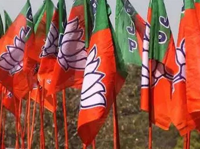 BJP Loksabha Candidates List: MP à¤à¥ à¤à¤¨ तà¥à¤¨ सà¥à¤à¥à¤ à¤à¥ लिठपà¥à¤°à¤¤à¥à¤¯à¤¾à¤¶à¥ à¤à¥à¤·à¤¿à¤¤, à¤à¤¾à¤¨à¤¿à¤ à¤à¤¿à¤¸à¥ मिला मà¥à¤à¤¾