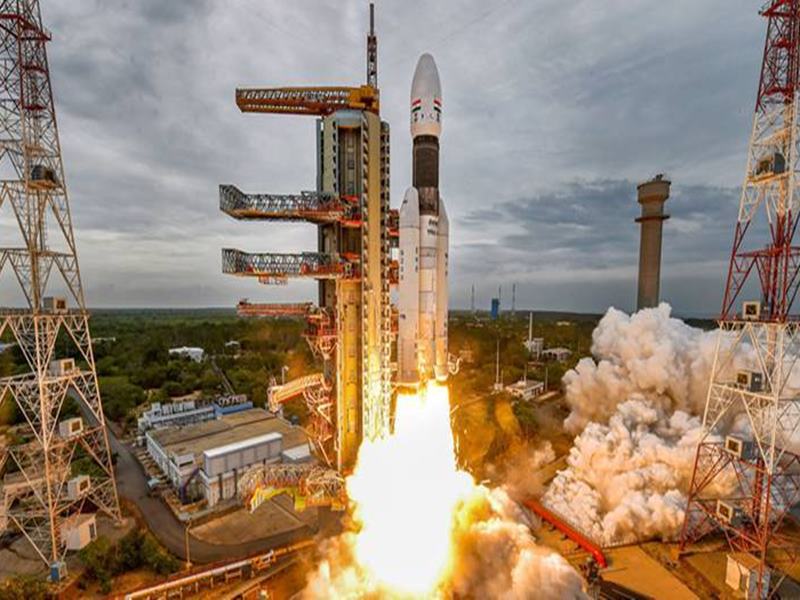Chandrayaan-2: à¤à¤¹à¤¾à¤ à¤²à¥à¤à¤¡ à¤à¤°à¥à¤à¤¾ à¤¹à¤®à¤¾à¤°à¤¾ 'à¤µà¤¿à¤à¥à¤°à¤®', à¤à¤¨ à¤à¤à¤¹à¥à¤ à¤à¥ à¤¨à¤¾à¤® à¤°à¤à¤¨à¥ à¤à¥ à¤¤à¥à¤¯à¤¾à¤°à¥ à¤®à¥à¤ à¤¹à¥ ISRO