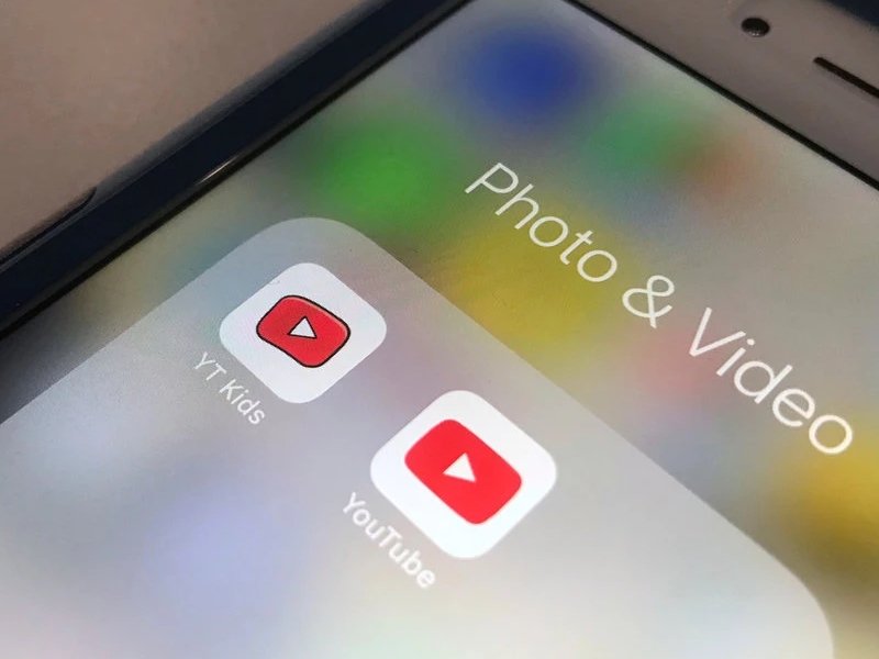 YouTube पर बड़ा आरोप - फिलà¥à¤Ÿà¤° के बाद à¤à¥€ बचà¥à¤šà¥‹à¤‚ को दिखाठजा रहे अनà¥à¤šà¤¿à¤¤ वीडियो