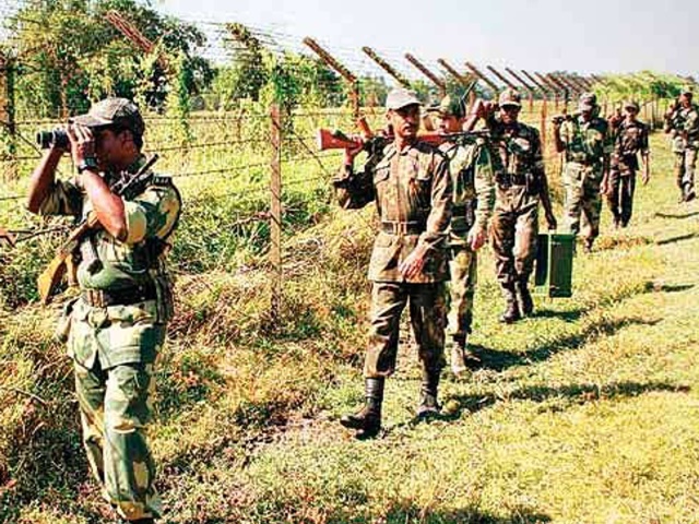 Paramilitary Forces: à¤
रà¥à¤§à¤¸à¥à¤¨à¤¿à¤ बलà¥à¤ à¤à¥ राशन à¤à¤° à¤à¥à¤à¤¿à¤® à¤à¤¤à¥à¤¤à¥ पर à¤à¤¯à¤à¤° à¤à¥à¤ मिल सà¤à¤¤à¥ हà¥