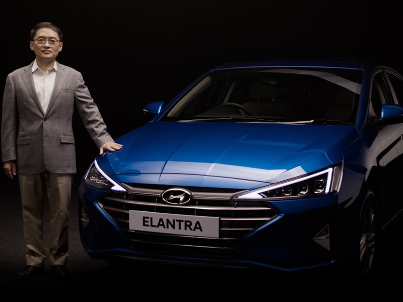 Hyundai Elantra Facelift 2019 Launched: लॉन्च हुई ह्युडई एलांट्रा, जानें क्या है कीमत और खासियतें