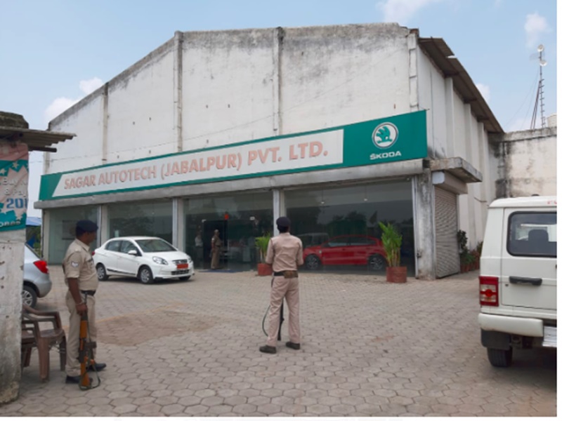 EOW Raid : à¤¯à¤¹à¤¾à¤ à¤­à¤¾à¤à¤ªà¤¾ à¤¨à¥à¤¤à¤¾ à¤à¥ à¤à¤¾à¤° à¤¶à¥à¤°à¥à¤® à¤ªà¤° à¤à¤¾à¤ªà¤¾, à¤à¤°à¥à¤¡à¤¼à¥à¤ à¤à¥ à¤à¥à¤à¥à¤¸ à¤à¥à¤°à¥