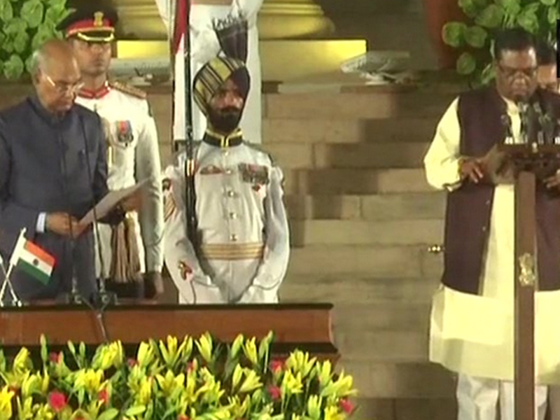 Modi Cabinet 2019 : मà¤à¤¡à¤²à¤¾ सॠà¤à¤ ॠबार à¤à¥à¤¤à¥ फà¤à¥âà¤à¤¨à¤¸à¤¿à¤à¤¹ à¤à¥à¤²à¤¸à¥âतॠफिâर मà¥à¤¦à¥ à¤à¥ नठà¤à¥à¤® मà¥à¤