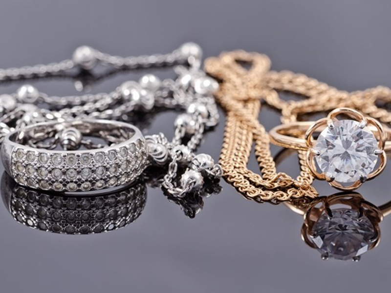 Gold Silver Price Today: त्योहारी सीजन से सोने और चांदी के दामों में उछाल