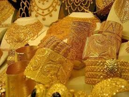 Gold Price: शादियà¥à¤ à¤à¥ सà¥à¤à¤¨ मà¥à¤ सà¥à¤¨à¤¾ à¤à¤®à¤à¤¾, à¤à¤¾à¤à¤¦à¥ मà¥à¤ à¤à¤¿à¤°à¤¾à¤µà¤
