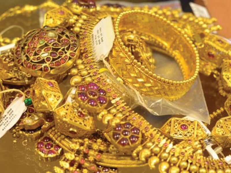 Gold Price: सà¥à¤¨à¥ मà¥à¤ दरà¥à¤ à¤à¥ à¤à¤ 400 रà¥à¤ªà¤¯à¥ à¤à¥ à¤à¤¿à¤°à¤¾à¤µà¤, à¤à¤¾à¤à¤¦à¥ à¤à¥ हà¥à¤ à¤à¤®à¤à¥à¤°