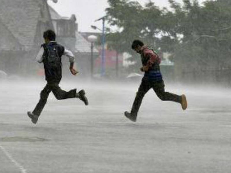 à¤à¤¸ à¤¦à¤¿à¤¨ à¤à¥à¤à¤°à¤¾à¤¤ à¤ªà¤¹à¥à¤à¤à¥à¤à¤¾ à¤®à¤¾à¤¨à¤¸à¥à¤¨, à¤­à¥à¤à¤¨à¥ à¤à¥ à¤²à¤¿à¤ à¤¹à¥ à¤à¤¾à¤à¤ à¤¤à¥à¤¯à¤¾à¤°, à¤à¤¨ à¤à¤²à¤¾à¤à¥à¤ à¤®à¥à¤ à¤¹à¥à¤à¥ à¤­à¤¾à¤°à¥ à¤¬à¤¾à¤°à¤¿à¤¶