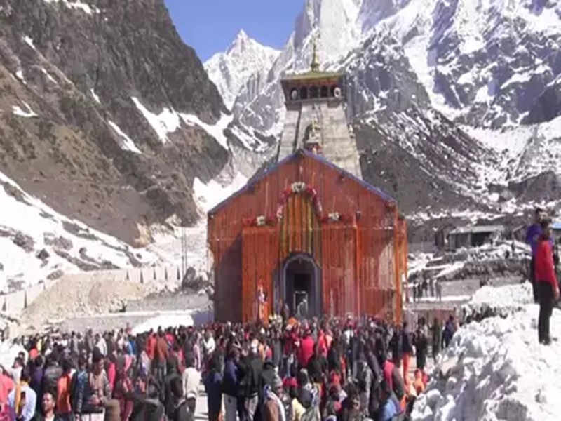 Kedarnath Dham: à¤¤à¥à¤°à¥à¤¥à¤¯à¤¾à¤¤à¥à¤°à¤¿à¤¯à¥à¤ à¤¨à¥ à¤¬à¤¨à¤¾à¤¯à¤¾ à¤à¥à¤¦à¤¾à¤°à¤¨à¤¾à¤¥ à¤ªà¤¹à¥à¤à¤à¤¨à¥ à¤à¤¾ à¤°à¤¿à¤à¥à¤°à¥à¤¡, à¤à¤¬ à¤¤à¤ 8 à¤²à¤¾à¤ à¤¨à¥ à¤à¤¿à¤ à¤¦à¤°à¥à¤¶à¤¨