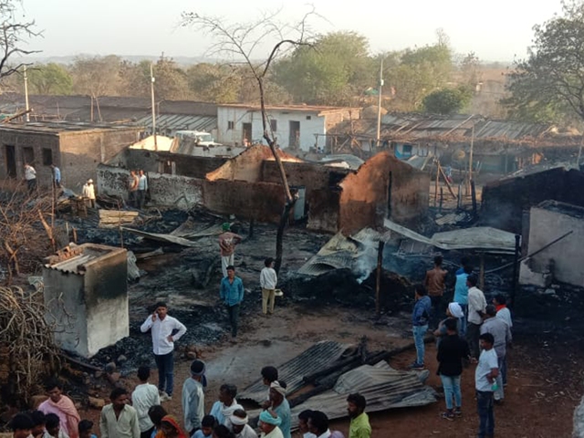 Khandwa : à¤à¥à¤¸ à¤à¤à¤à¥ सॠà¤à¥à¤à¥ à¤à¤, वन à¤à¥à¤°à¤¾à¤® à¤à¤à¤µà¤²à¤¿à¤¯à¤¾ नाà¤à¥à¤¤à¤¾à¤° मà¥à¤15 मà¤à¤¾à¤¨ à¤à¤²à¥