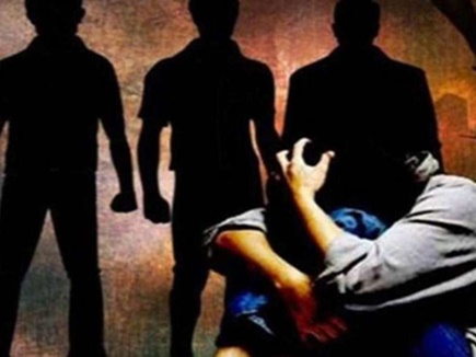 Indore Crime: शहर à¤à¥ à¤à¤¸ नामॠसà¥à¤à¥à¤² à¤à¥ हà¥à¤¸à¥à¤à¤² मà¥à¤ à¤à¤¾à¤¤à¥à¤° सॠà¤à¥à¤à¤°à¥à¤® à¤à¥ à¤à¥à¤¶à¤¿à¤¶
