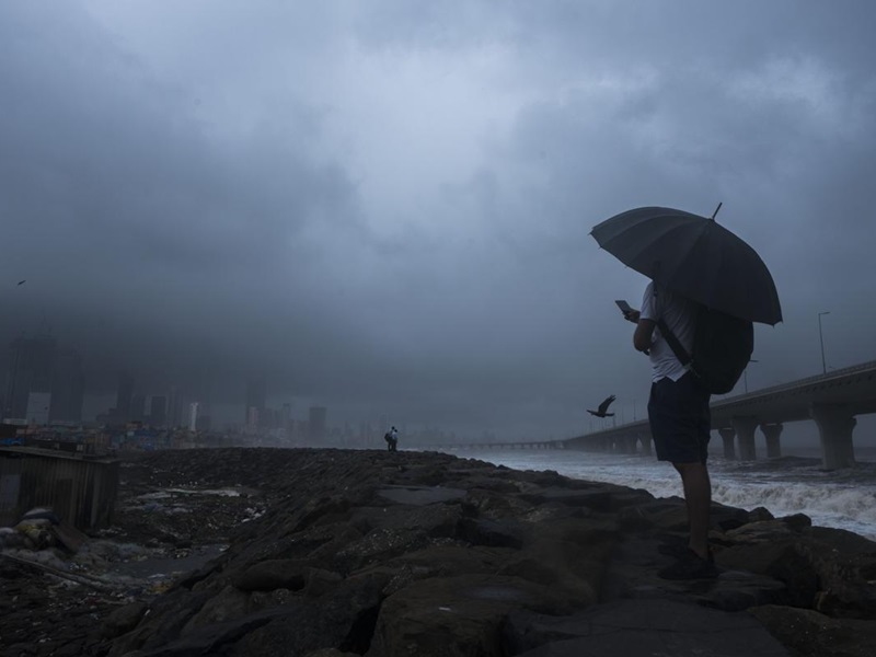MP Weather Update : अरब सागर में कम दबाव का क्षेत्र, इंदौर-उज्जैन में हो सकती है बारिश