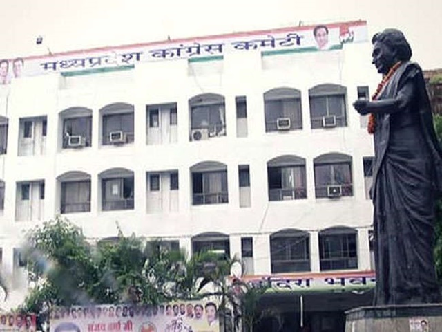सà¥à¤à¥à¤°à¥à¤¨à¤¿à¤à¤ à¤à¤®à¥à¤à¥ à¤à¥ सामनॠà¤à¤ पà¥à¤¨à¤² मà¥à¤ मà¤à¤¤à¥à¤°à¥-विधायà¤à¥à¤ à¤à¥ रिशà¥à¤¤à¥à¤¦à¤¾à¤°à¥à¤ à¤à¥ नाम