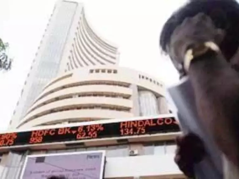 Share Market Today: सेंसेक्स 70 तो निफ्टी 24 अंक गिरकर हुए बंद, जानिए दिनभर का हाल