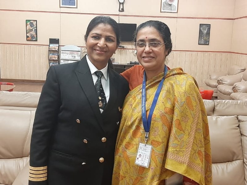 Women's Day 2020 : ड्राइविंग से पहले पा लिया कमर्शियल पायलट का लाइसेंस