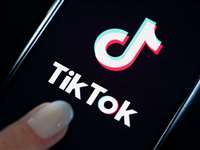 Tiktok को खरीद सकता है Twitter, जल्‍द हो सकती है डील, जानिये इसकी खास बातें