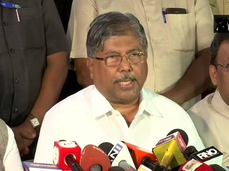 Maharashtra: महाराष्ट्र में भाजपा नहीं बनाएगी सरकार, बहुमत नहीं होने की कही बात