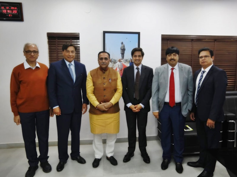 Steel King Lakshmi Mittal : लक्ष्मी मित्तल Gujrat में करेंगे 42 हजार करोड़ रु. का निवेश, यह है प्रोजेक्ट
