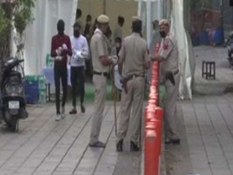 Lockdown: Crowd gathered in Nizamuddin area of Delhi government ...