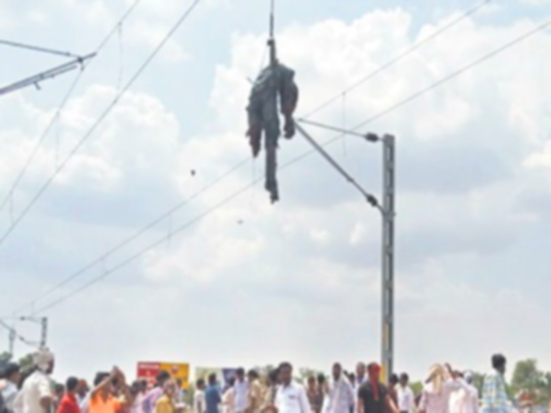 à¤ªà¥à¤² à¤ªà¤° à¤à¤¾à¤® à¤à¤° à¤°à¤¹à¤¾ à¤¥à¤¾ à¤à¤°à¥à¤®à¤à¤¾à¤°à¥, à¤à¥à¤°à¥à¤¨ à¤¸à¥ à¤à¤¿à¤¥à¤¡à¤¼à¥ à¤à¤¡à¤¼à¥, à¤¦à¥ à¤à¤à¤à¥ à¤²à¤à¤à¤¾ à¤°à¤¹à¤¾ à¤¶à¤µ