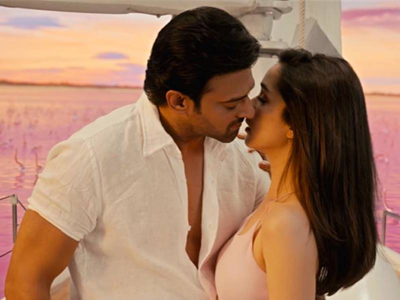 Saaho Box Office collection day 10 : à¤à¥à¤¸à¥-तà¥à¤¸à¥ à¤à¤®à¤¾à¤ हà¥à¤ 130 à¤à¤°à¥à¤¡à¤¼ पार, साà¤à¤¥ मà¥à¤ रहॠफà¥à¤²à¥à¤ª