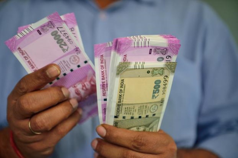 Festival Season : त्योहारी सीजन में सौगात, दिवाली पर Double Salary घर ले जा सकते हैं ये कर्मचारी