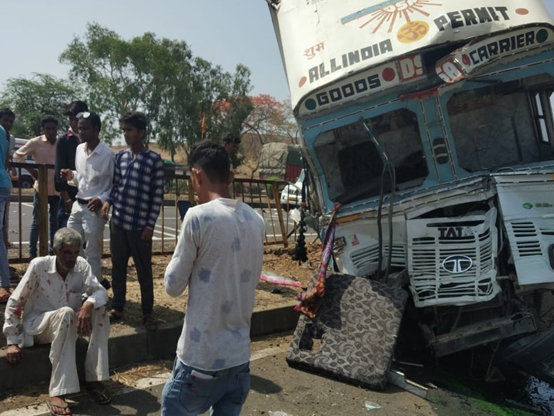 Sendhwa Road Accident : दो वाहनों की टक्कर में दो लोग घायल