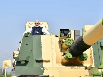 PM नॠK9 वà¤à¥à¤° à¤à¥à¤à¤ दà¥à¤¶ à¤à¥ सà¥à¤à¤ªà¤¨à¥ à¤à¥ बाद à¤à¥ à¤à¤¸à¤à¥ सवारà¥, à¤à¤¾à¤°à¥ तरफ दà¥à¤¶à¥à¤®à¤¨ à¤à¥ à¤à¤°à¥à¤à¤¾ ढà¥à¤°