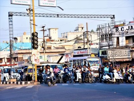 11823 बाहरॠवाहनà¥à¤ पर 30 लाठà¤à¤¾ à¤à¥à¤°à¥à¤®à¤¾à¤¨à¤¾ बà¤à¤¾à¤¯à¤¾, à¤à¤¸ रिपà¥à¤°à¥à¤ मà¥à¤ हà¥à¤ à¤à¥à¤²à¤¾à¤¸à¤¾