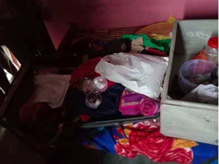 यहां गहने और नकदी ही नहीं, चोर बंदूक और कारतूस भी ले उड़े