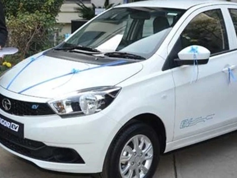 Tata Tigor Ev अब सभी ग्राहकों के लिए हुए लॉन्च, एक बार चार्ज करने पर दौड़ेगी 213 km
