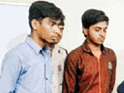 two boys caught bhopal 2018226 74819 25 02 2018