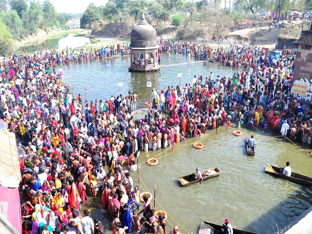 Chaitra Amavasya 2019 : à¤à¤à¥âà¤à¥à¤¨ à¤à¤° à¤à¤à¤à¤¾à¤°à¥à¤¶à¥âवर मà¥à¤ à¤à¤®à¥à¤¾ शà¥à¤°à¤¦à¥à¤§à¤¾à¤²à¥à¤à¤ à¤à¤¾ सà¥à¤²à¤¾à¤¬, दिनà¤à¤° à¤à¤²à¤¾ दान-पà¥à¤£à¥âय à¤à¤¾ दà¥à¤°
