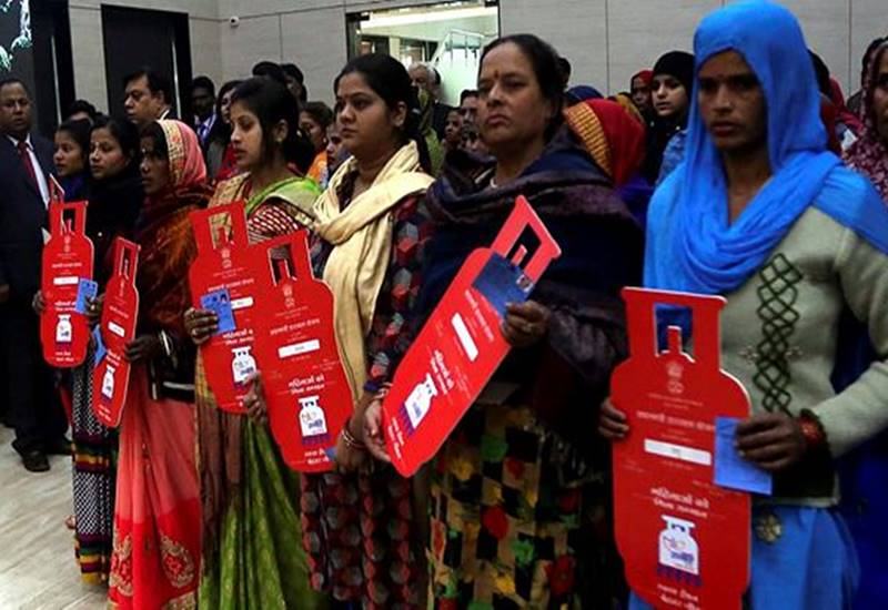 Ujjwala Yojana : PM à¤®à¥à¤¦à¥ à¤¶à¤¨à¤¿à¤µà¤¾à¤° à¤à¥ à¤¸à¥à¤ªà¥à¤à¤à¥ à¤à¤à¥à¤à¤µà¤²à¤¾ à¤¯à¥à¤à¤¨à¤¾ à¤à¤¾ 8 à¤à¤°à¥à¥à¤µà¤¾à¤ à¤à¤¨à¥à¤à¥à¤¶à¤¨